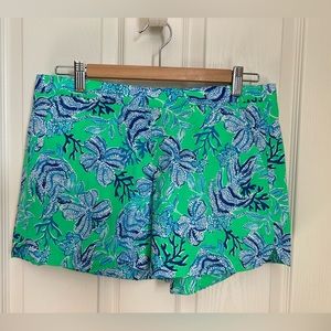 Lilly Pulitzer Short with Elastic Waist Back